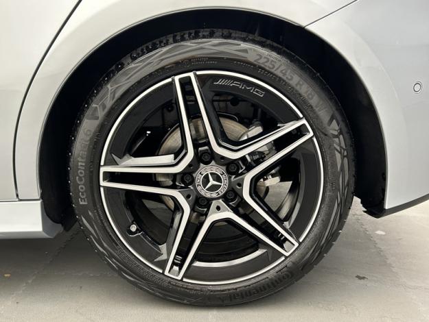 MERCEDES-BENZ Classe A 200 d AMG Line  