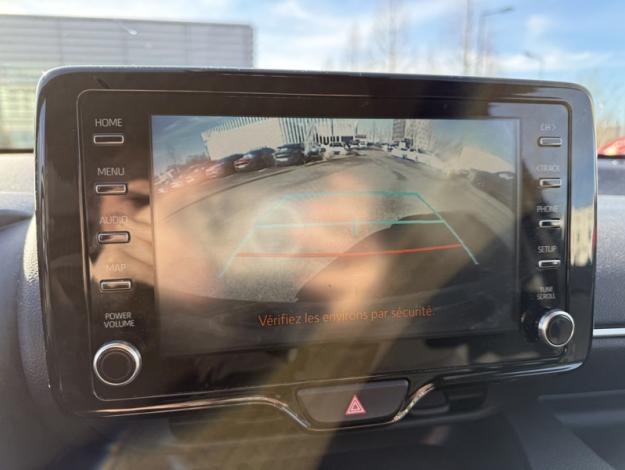 TOYOTA Yaris 116h Design  