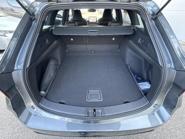 TOYOTA Corolla Touring Sports Hybride 140h Design   