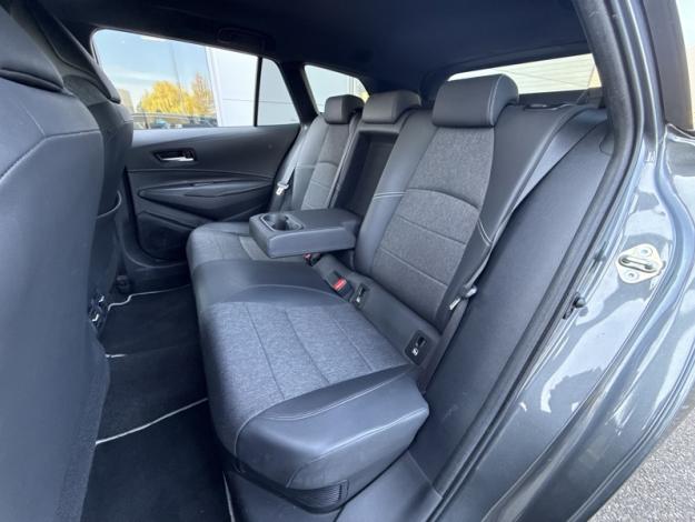 TOYOTA Corolla Touring Sports Hybride 140h Design   