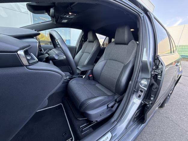 TOYOTA Corolla Touring Sports Hybride 140h Design   