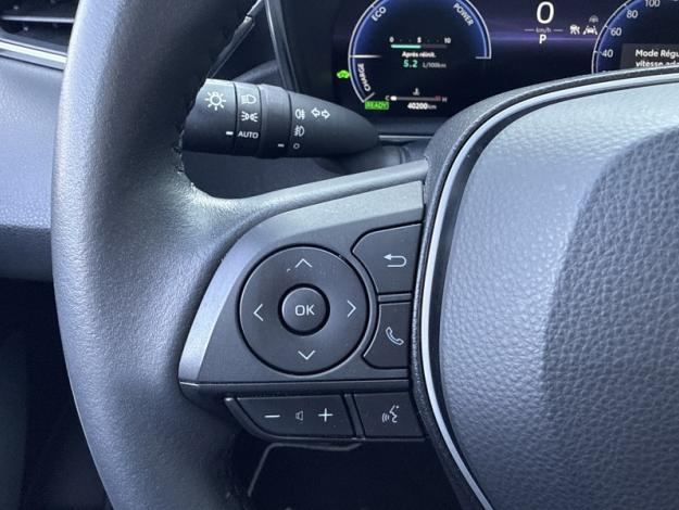 TOYOTA Corolla Touring Sports Hybride 140h Design   