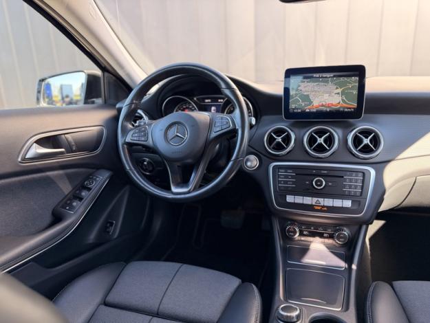 MERCEDES-BENZ GLA 180 Business Edition Pack Style 