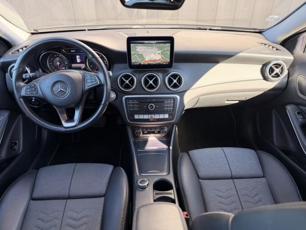 MERCEDES-BENZ GLA 180 Business Edition Pack Style 