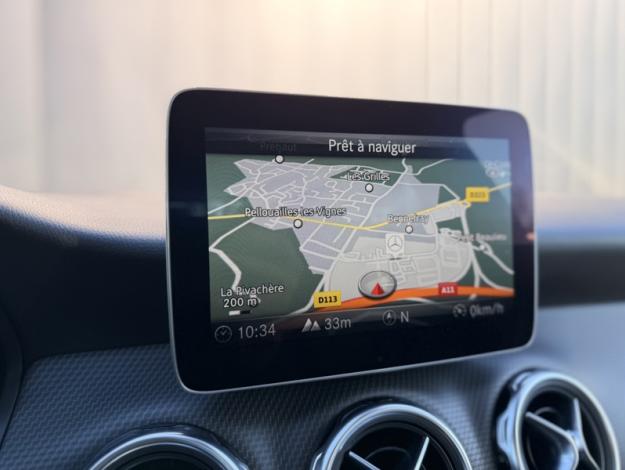 MERCEDES-BENZ GLA 180 Business Edition Pack Style 