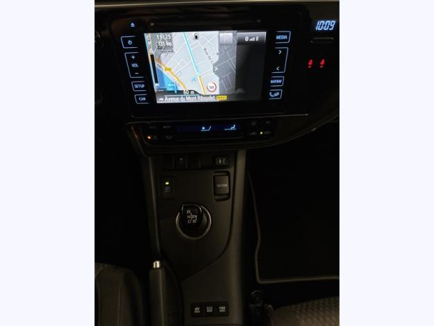 TOYOTA Auris Hybrid Collection   