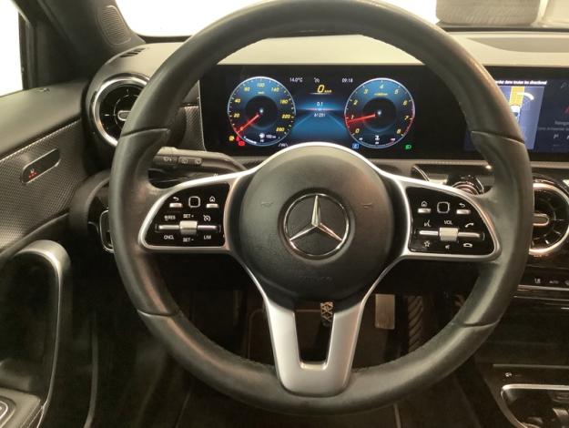 MERCEDES-BENZ A 180 Progressive  