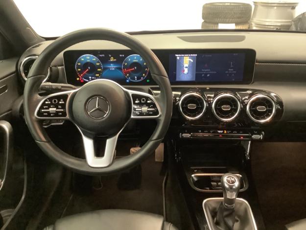 MERCEDES-BENZ A 180 Progressive  