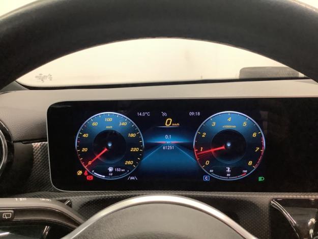 MERCEDES-BENZ A 180 Progressive  