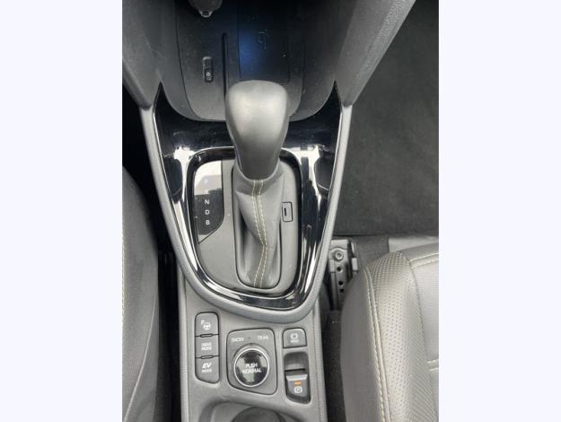 TOYOTA Yaris Cross 1.5 HYBRID 116H PREMIERE AWD AUTO  