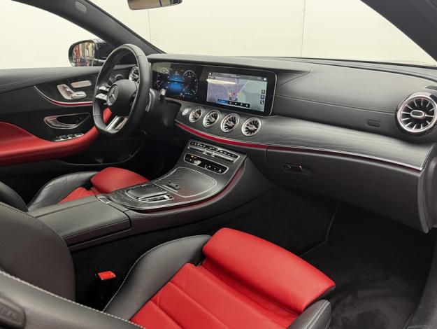 MERCEDES-BENZ Classe E Coupé Classe E 300 AMG Line Coupé  