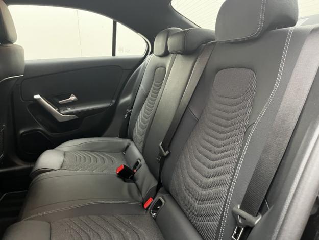 MERCEDES-BENZ Classe A 180 d Berline Business Line  