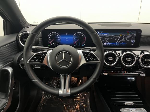 MERCEDES-BENZ Classe A 180 d Berline Business Line  