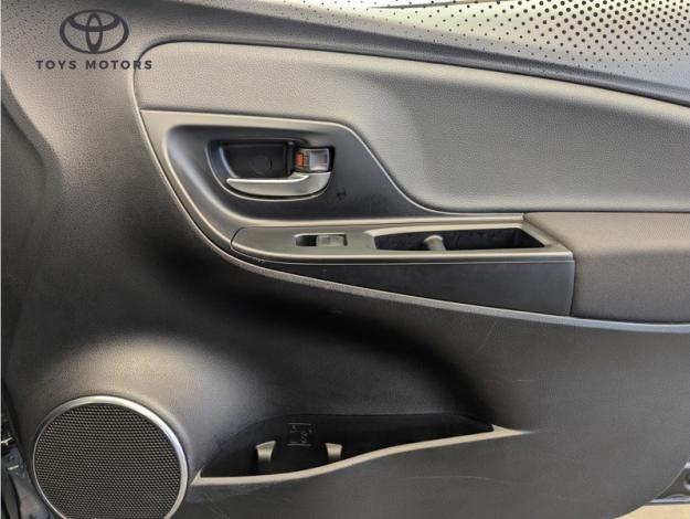TOYOTA Yaris 110 VVT-i Design Y20  