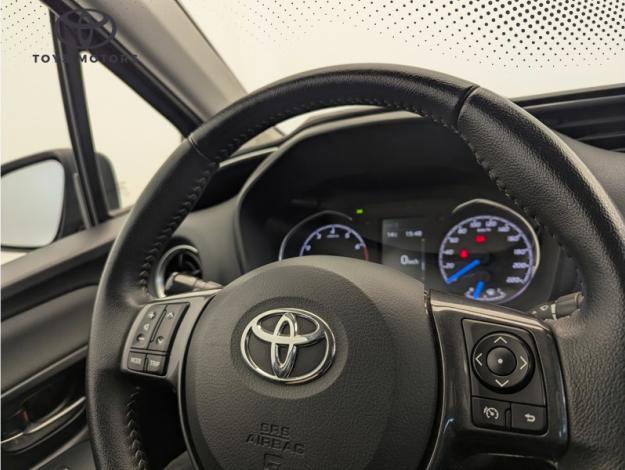 TOYOTA Yaris 110 VVT-i Design Y20  