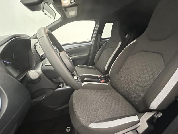 TOYOTA Aygo X 1.0 S-CVT 72 Design  