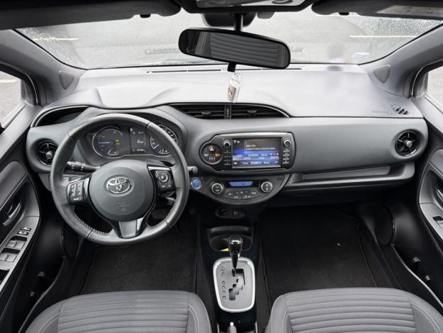 TOYOTA Yaris 1.5 VVT-I HYBRID Collection  