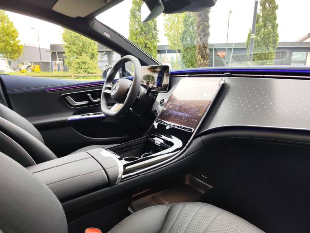 MERCEDES-BENZ EQE Berline 300 245ch AMG Line  Classe EQE / 295 EQE 300 AMG Line