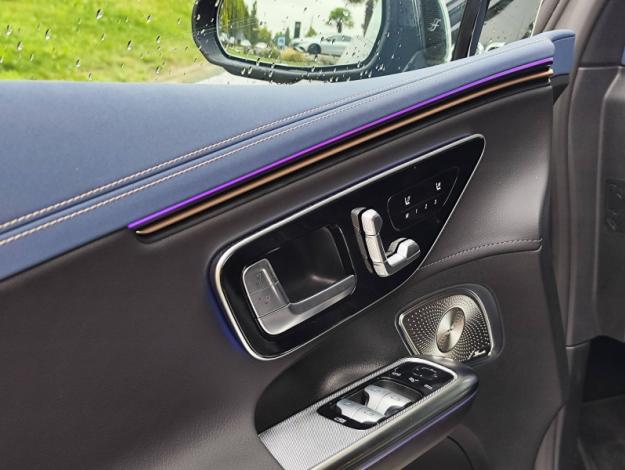 MERCEDES-BENZ EQE Berline 300 245ch AMG Line  Classe EQE / 295 EQE 300 AMG Line