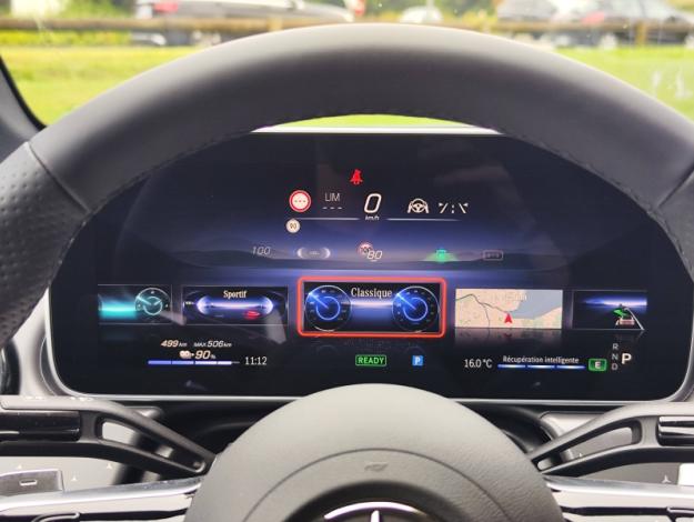 MERCEDES-BENZ EQE Berline 300 245ch AMG Line  Classe EQE / 295 EQE 300 AMG Line