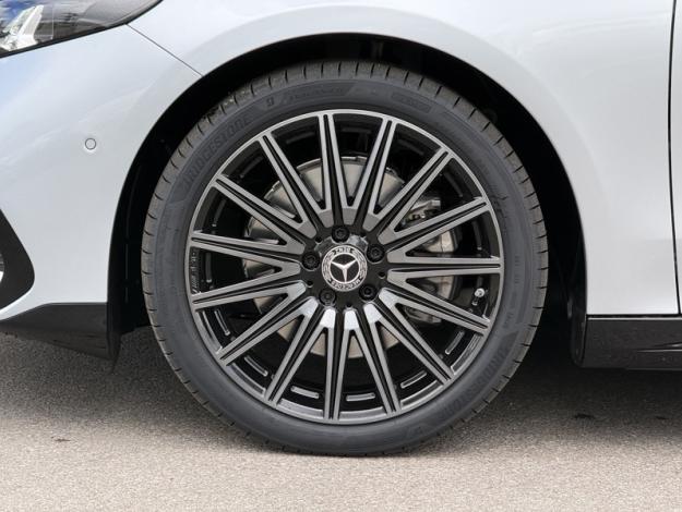 MERCEDES-BENZ CLA Shooting Brake CLA 250+ Shooting Brake avec technologie EQ AMG Line  CLA 250+ Shooting Brake avec technologie EQ AMG Line