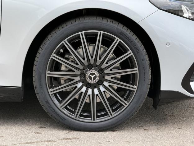 MERCEDES-BENZ CLA Shooting Brake CLA 250+ Shooting Brake avec technologie EQ AMG Line  CLA 250+ Shooting Brake avec technologie EQ AMG Line