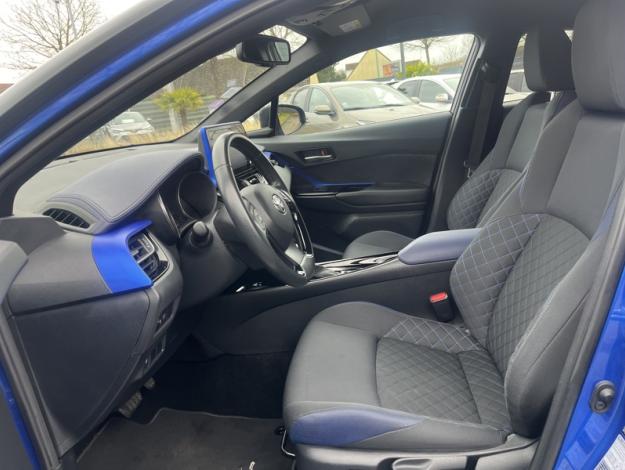 TOYOTA C-HR 2.0 Hybride 184 Graphic  