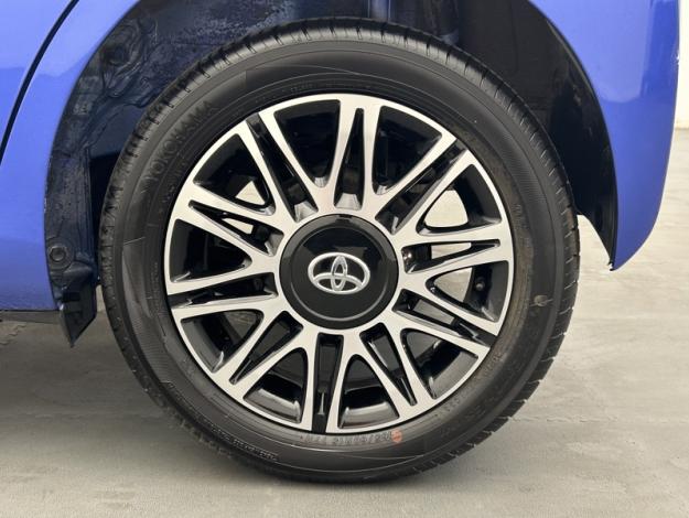 TOYOTA Aygo 1.0 VVT-i x-clusiv zen   