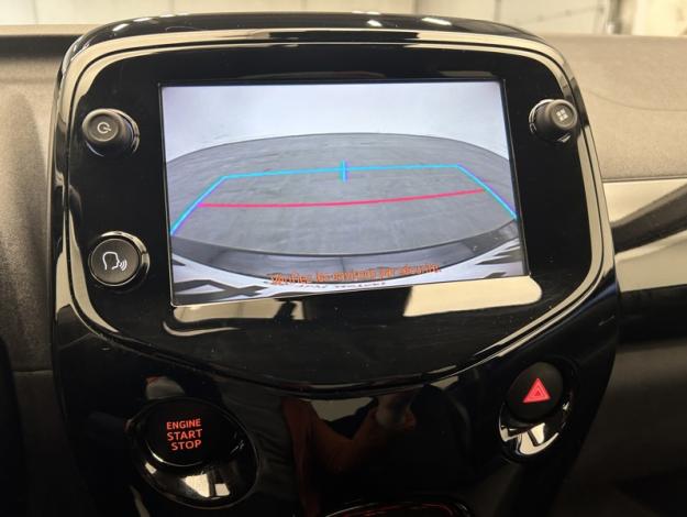 TOYOTA Aygo 1.0 VVT-i x-clusiv zen   