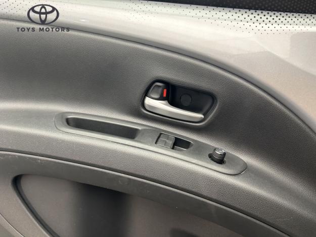 TOYOTA Aygo X 1.0 S-CVT 72 Dynamic   