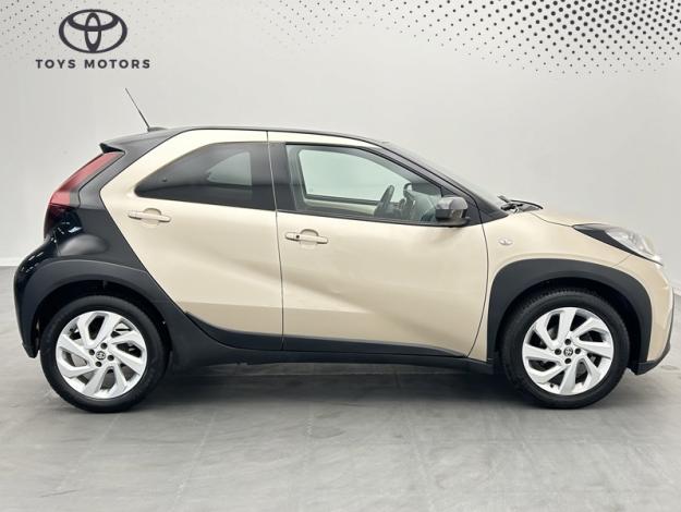 TOYOTA Aygo X 1.0 VVT-i 72 Design   