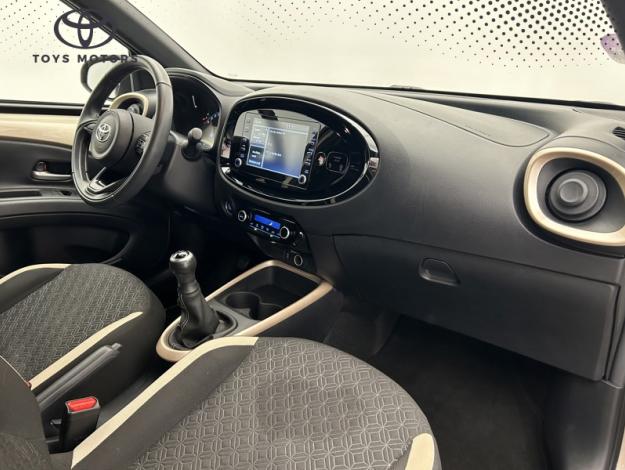 TOYOTA Aygo X 1.0 VVT-i 72 Design   