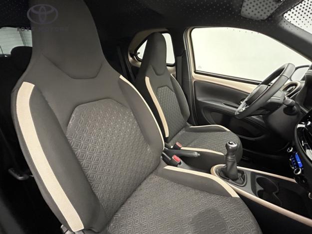 TOYOTA Aygo X 1.0 VVT-i 72 Design   