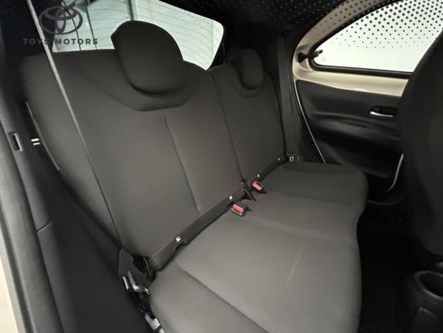 TOYOTA Aygo X 1.0 VVT-i 72 Design   