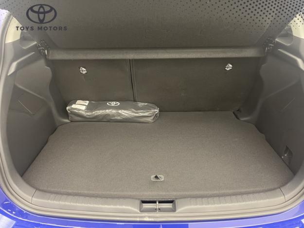 TOYOTA Yaris 116h Dynamic  