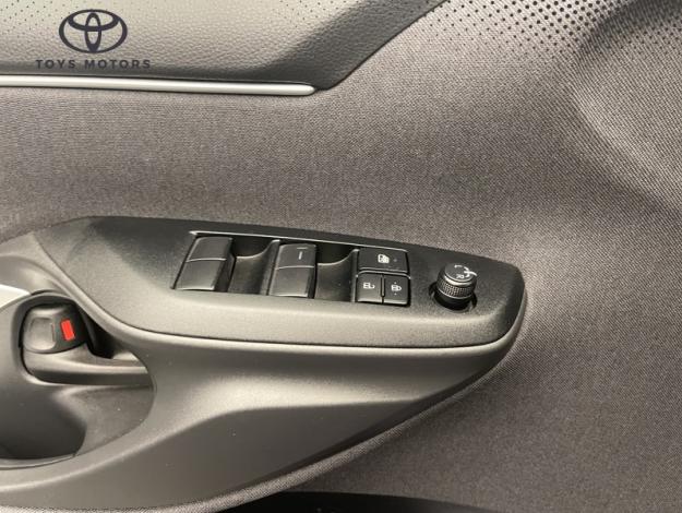 TOYOTA Yaris 116h Dynamic  