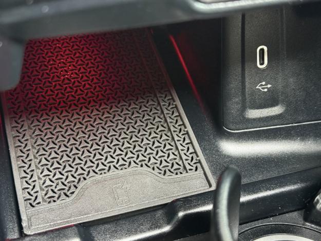 MERCEDES-BENZ GLC Coupé GLC 300 e Hybrid EQ 4MATIC Coupé AMG Line  GLC 300 e Hybrid EQ 4MATIC CoupÚ AMG Line