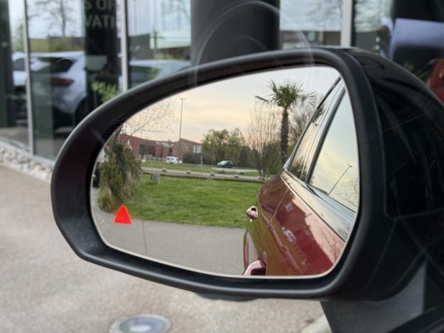 MERCEDES-BENZ GLC Coupé GLC 300 e Hybrid EQ 4MATIC Coupé AMG Line  GLC 300 e Hybrid EQ 4MATIC CoupÚ AMG Line