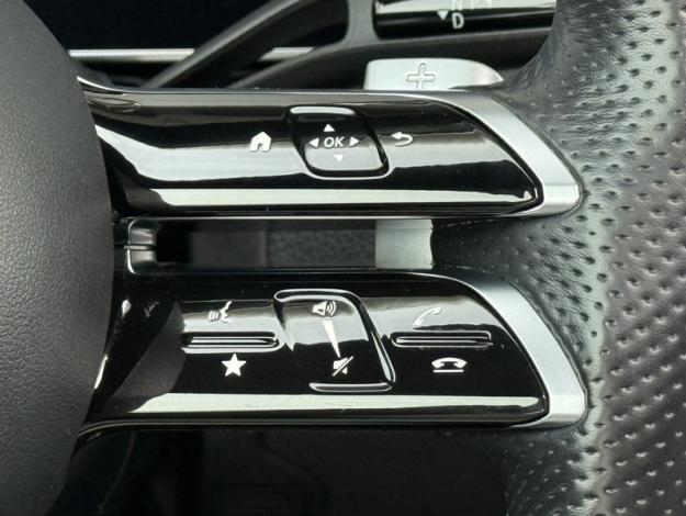 MERCEDES-BENZ GLC Coupé GLC 300 e Hybrid EQ 4MATIC Coupé AMG Line  GLC 300 e Hybrid EQ 4MATIC CoupÚ AMG Line