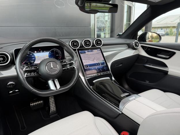 MERCEDES-BENZ GLC Coupé GLC 300 e Hybrid EQ 4MATIC Coupé AMG Line  GLC 300 e Hybrid EQ 4MATIC CoupÚ AMG Line