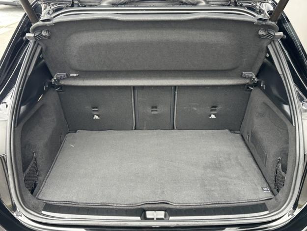 MERCEDES-BENZ GLA 200 d AMG Line  GLA 200 d AMG Line