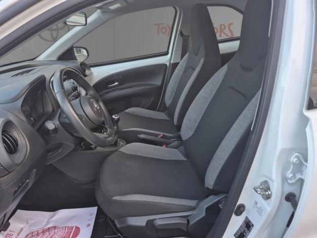 TOYOTA Aygo X 1.0 VVT-i 72 Dynamic MY23   