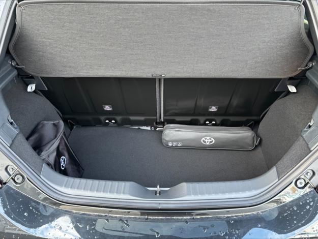 TOYOTA Aygo X Hybride 116h Graphic  AYGO X CROSSOVER 116H GRAPHIC ZENRADA VD MC26