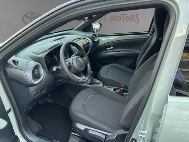 TOYOTA Aygo X Hybride 116h Graphic  AYGO X CROSSOVER 116H GRAPHIC ZENRADA VD MC26