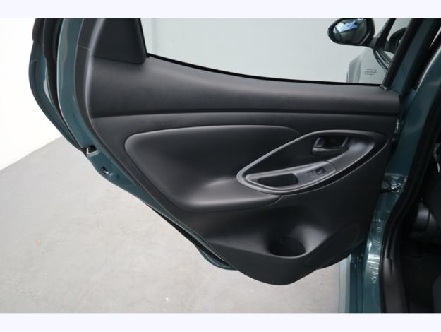 TOYOTA Yaris Hybride 130h Collection   