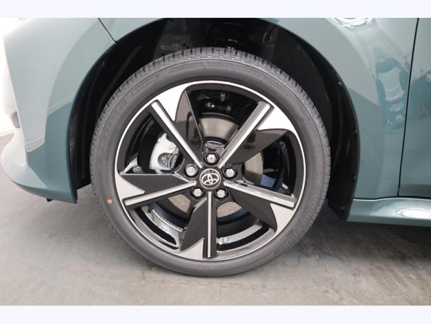 TOYOTA Yaris Hybride 130h Collection   