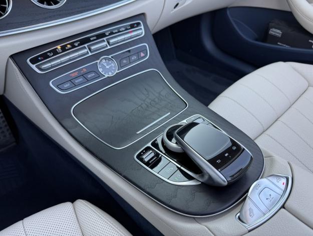 MERCEDES-BENZ Classe E Cabrio E 220 d Sportline 