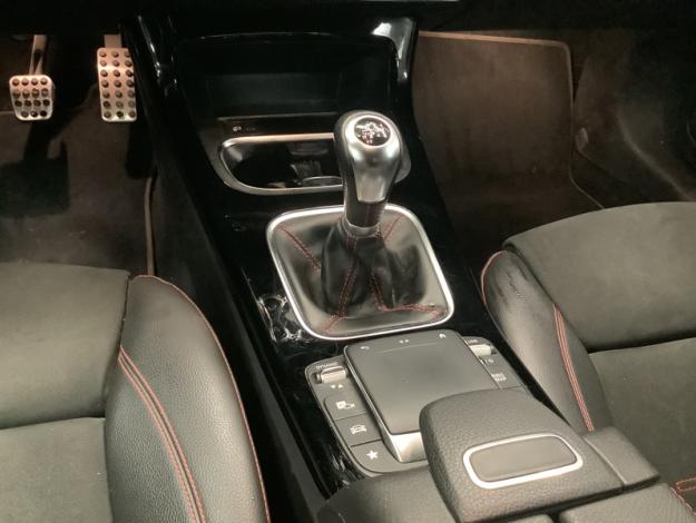 MERCEDES-BENZ CLA-Klasse CLA 180 d Coupé