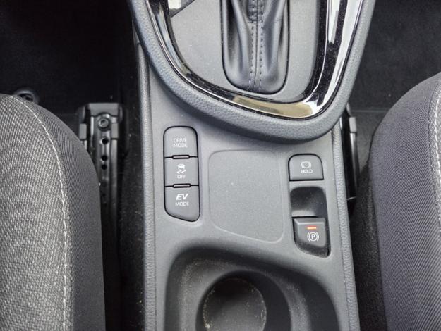 TOYOTA Yaris Cross 116h Design  