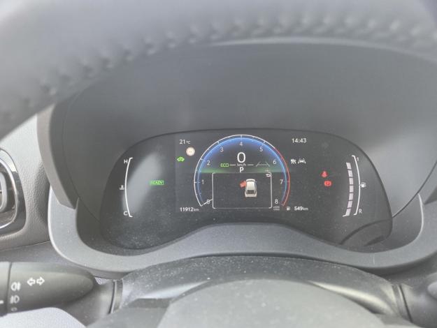 TOYOTA Yaris Cross 116h Design  